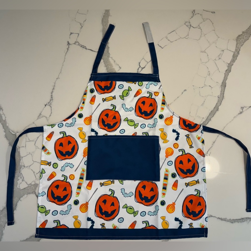 mudpie kids apron 🎃